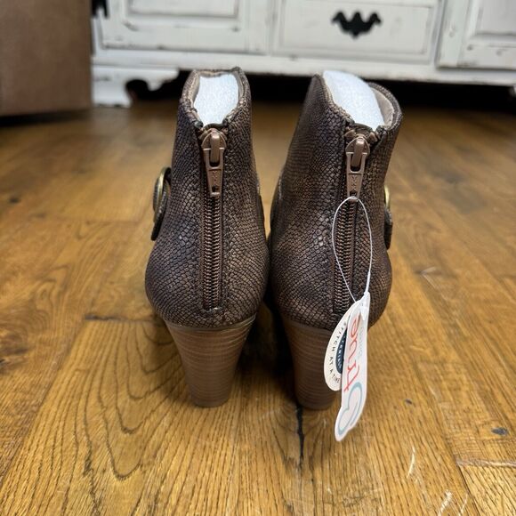 NWT BareTraps Womens Lucia Brown Snake Skin Side Zip Buckled Ankle Boots Sz 8.5 - Picture 6 of 7